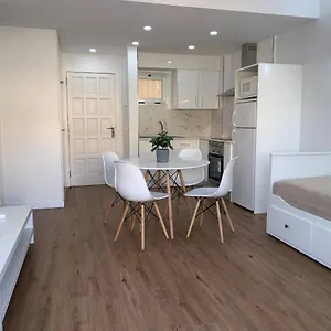 fantastic-apartment-los-cristianos-free-wifi.in-canary-islands.com/