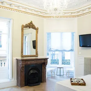 apartamentos-alaia.bilbaohotelsspain.com/